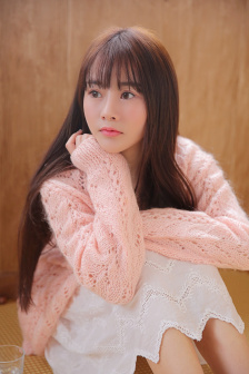 美女一丝一不挂